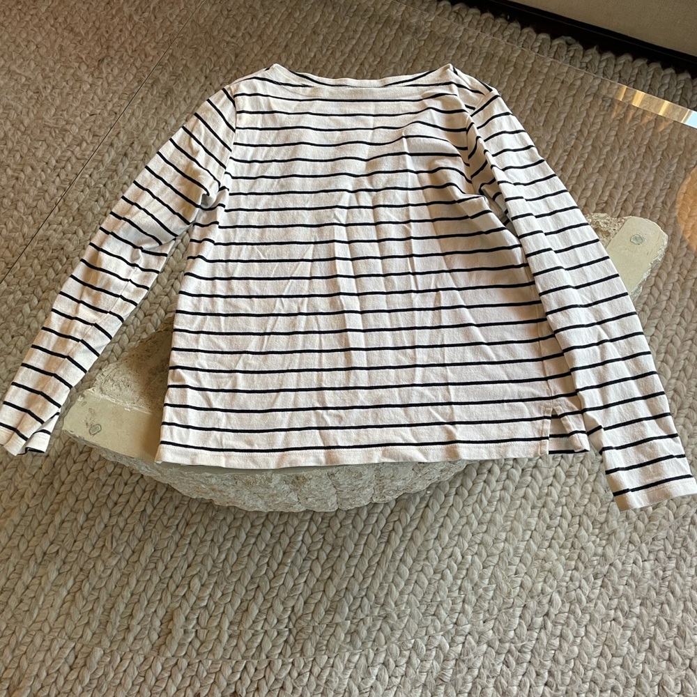 Uniqlo 100% cotton boat neck navy white long sleeve t shirt